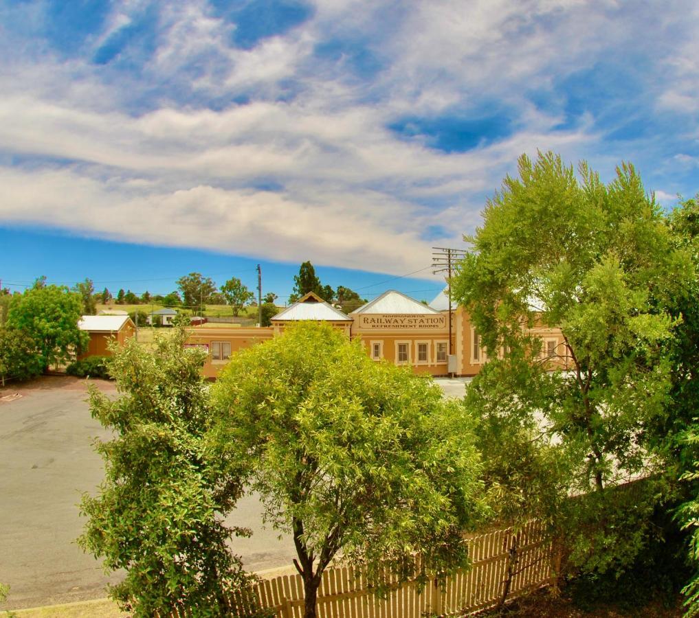 Historic Star Lodge And Station Masters House Narrandera Εξωτερικό φωτογραφία