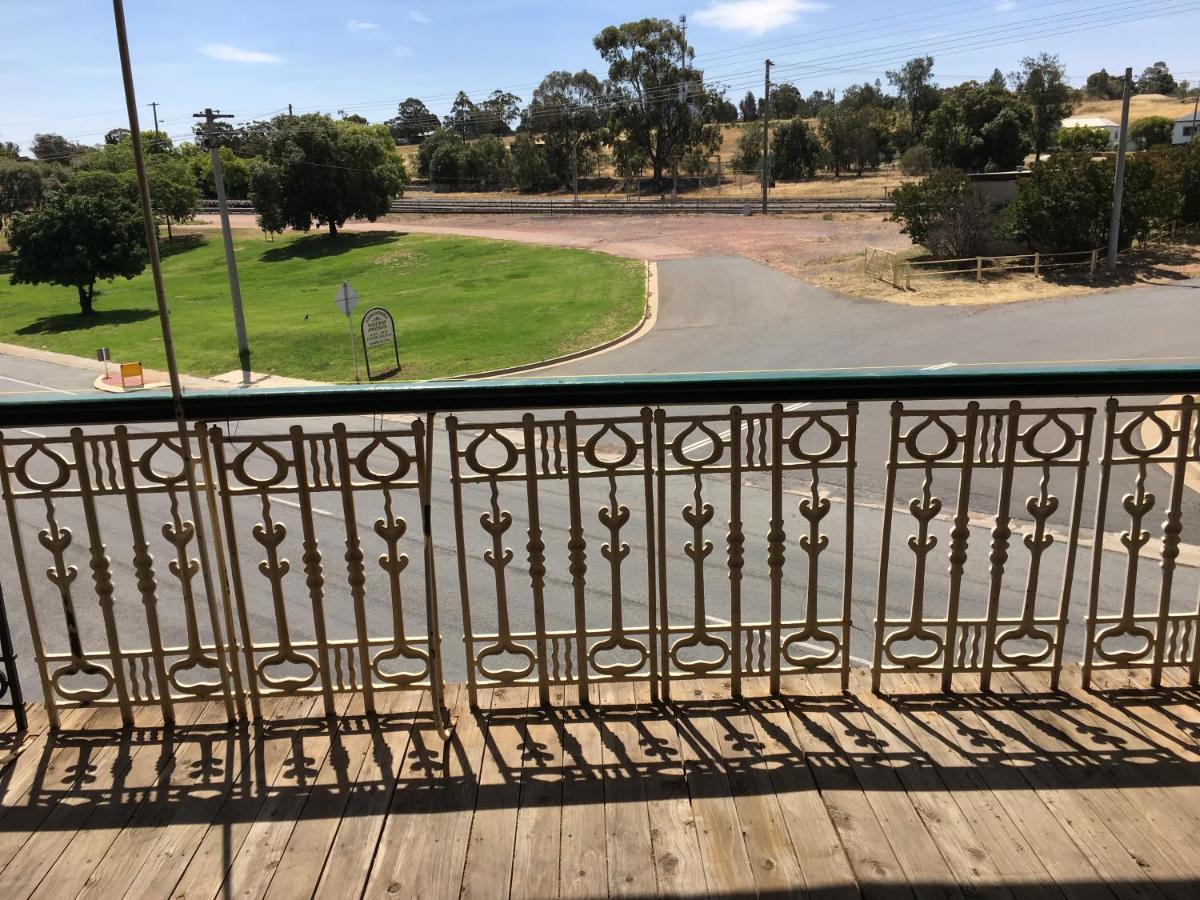Historic Star Lodge And Station Masters House Narrandera Εξωτερικό φωτογραφία