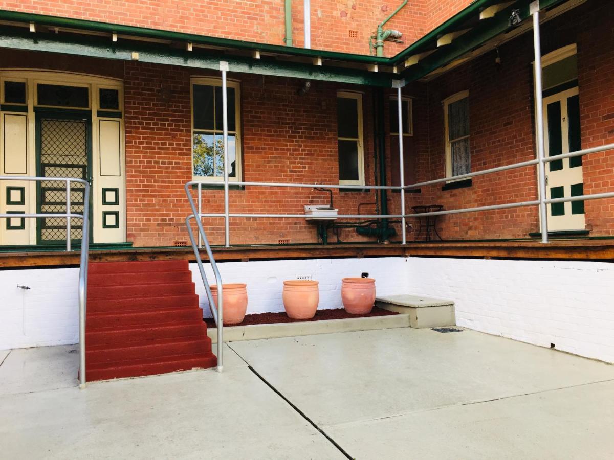 Historic Star Lodge And Station Masters House Narrandera Εξωτερικό φωτογραφία